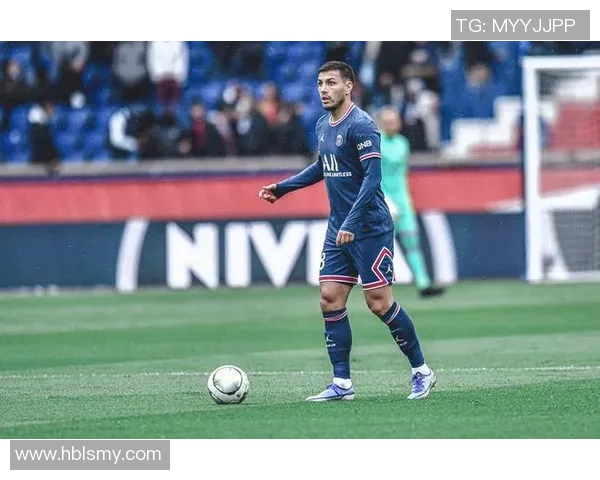 巴黎足球三号球星是谁 了解巴黎圣日耳曼队的第三号球员与其表现